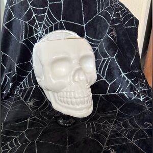 White Skull Plastic Blow‎ Mold Cookie Jar